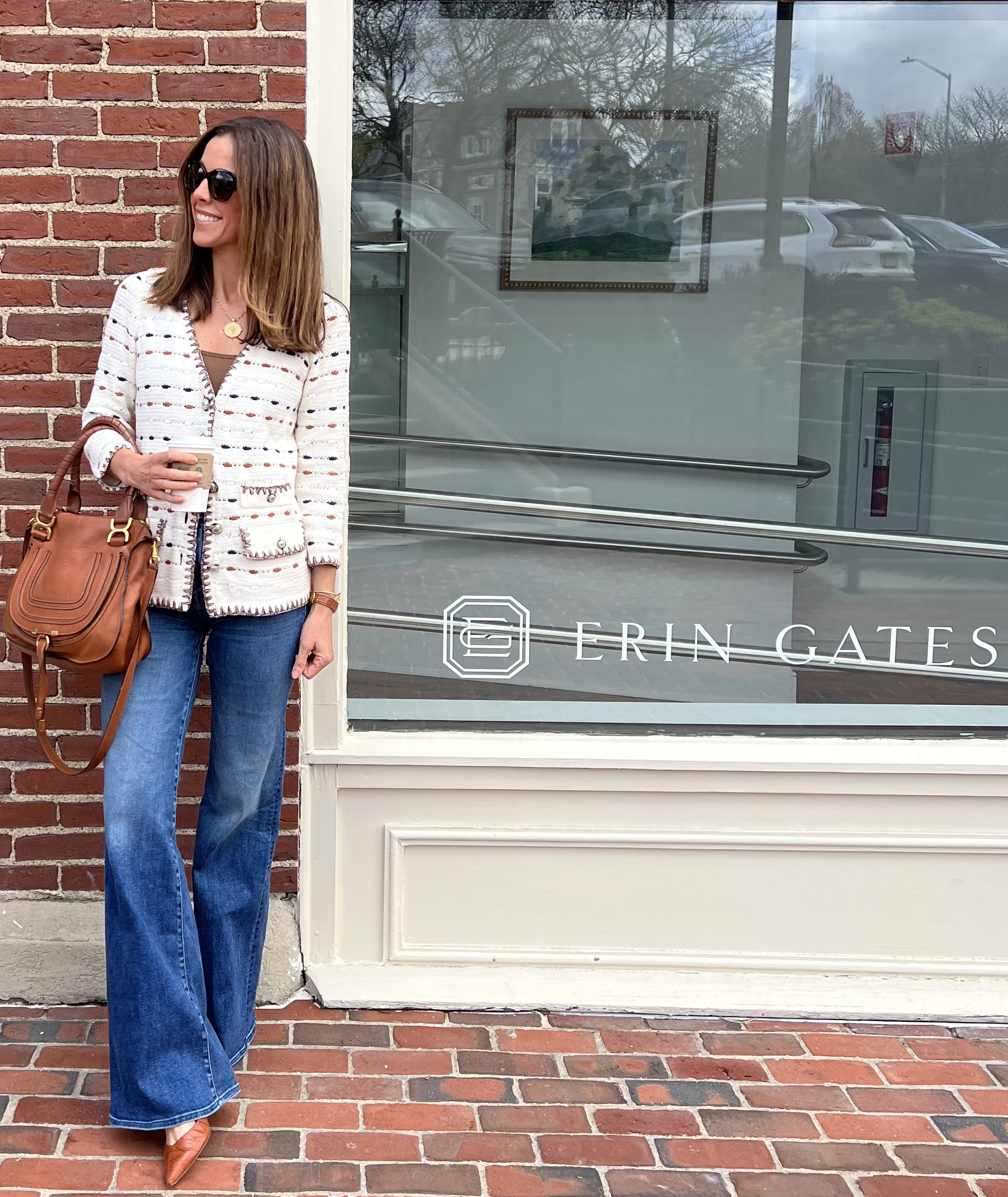 The Timeless Charm of Mom Jeans: Igniting Fashion Passion - Styles